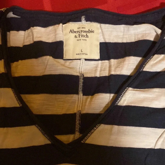 Abercrombie&Fitch striped V-neck shirt, size L - Picture 2 of 3